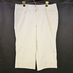 Dockers White Mid Rise Curvy Capri Pants Size 14 Vacation Summer Casual